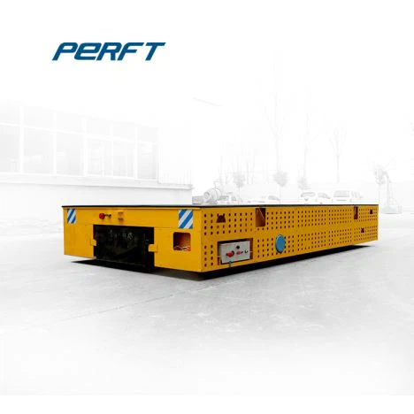 Motorizuotas formų transportavimo vežimėlis