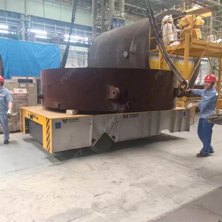 Electric Trackless Transfer Cart On Cement Floor 25t